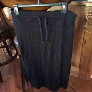 Athleta Women’s Black Skirt